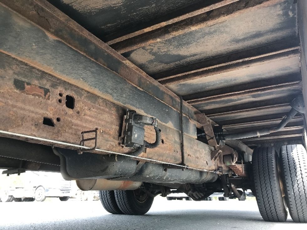 Light Duty Box Truck-Light and Medium Duty Trucks-Chevrolet-2019-G33903-Dartmouth-NS-210,191\n\t\tkm-$ 28,250 - Image 5