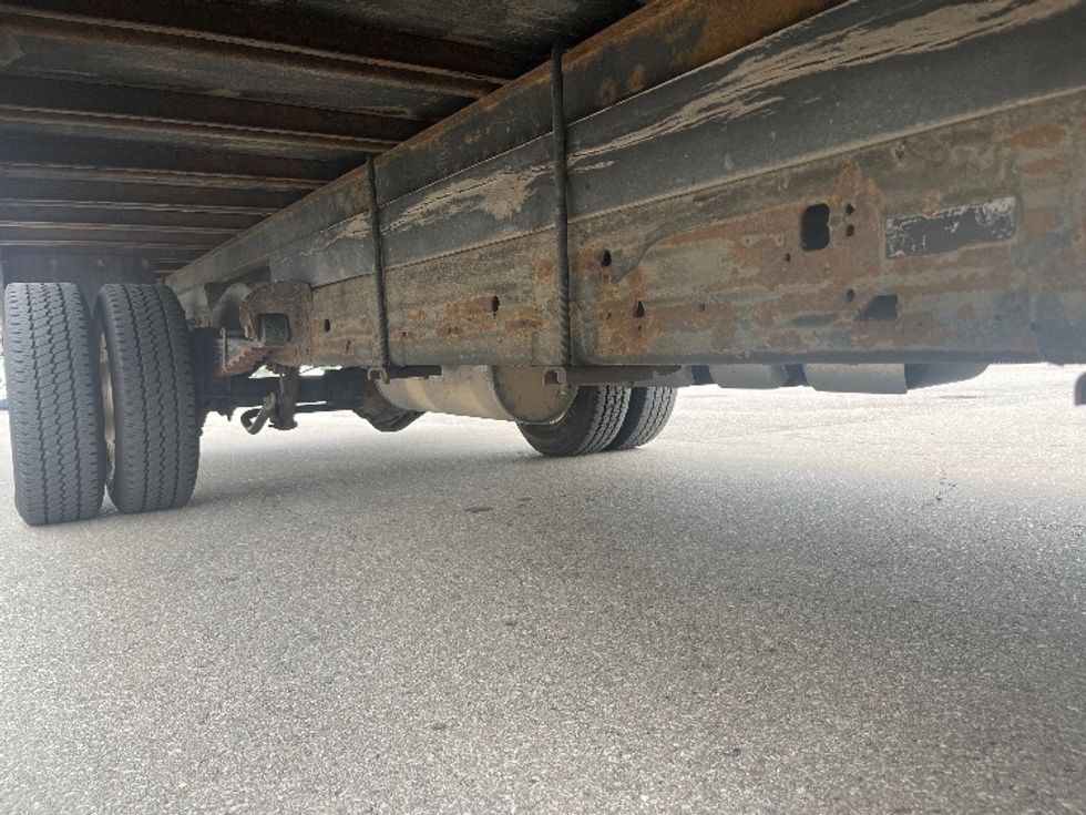 Light Duty Box Truck-Light and Medium Duty Trucks-Chevrolet-2019-G33903-Mississauga-ON-160,188\n\t\tkm-$ 32,250 - Image 13