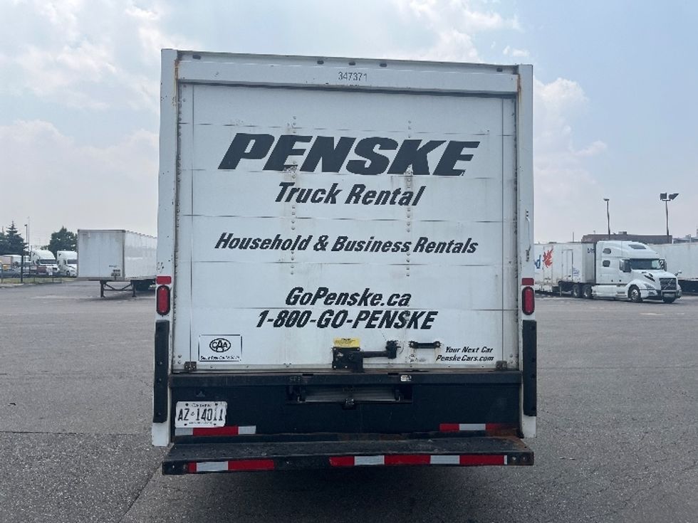 Light Duty Box Truck-Light and Medium Duty Trucks-Chevrolet-2019-G33903-Mississauga-ON-160,188\n\t\tkm-$ 32,250 - Image 7