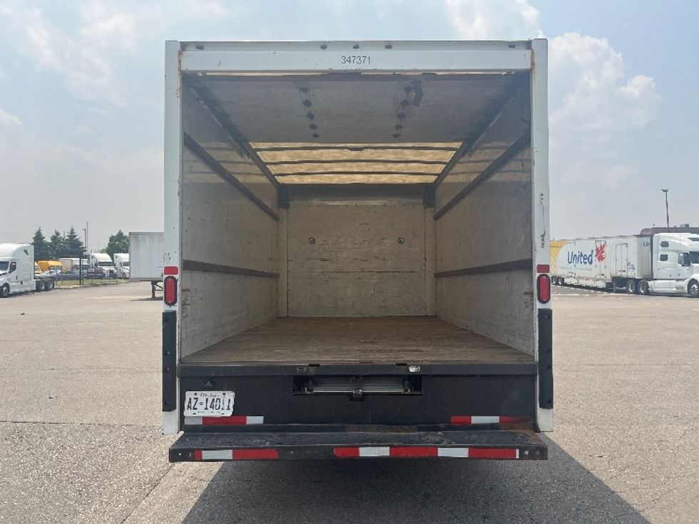 Light Duty Box Truck-Light and Medium Duty Trucks-Chevrolet-2019-G33903-Mississauga-ON-160,188\n\t\tkm-$ 32,250 - Image 8