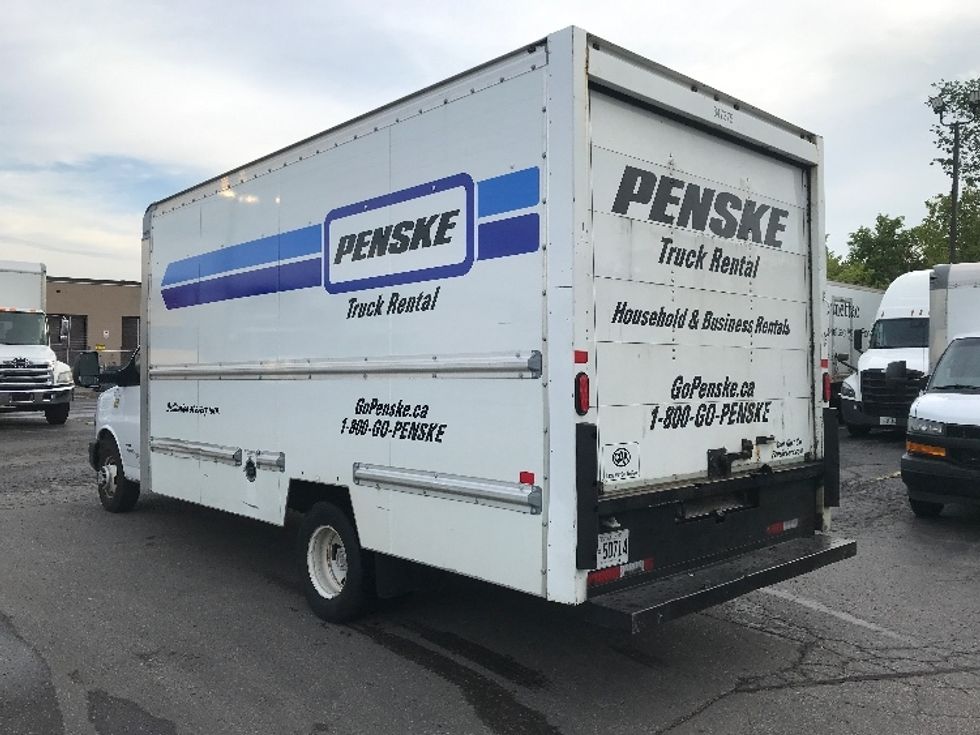 Light Duty Box Truck-Light and Medium Duty Trucks-Chevrolet-2019-G33903-Scarborough-ON-185,525\n\t\tkm-$ 30,250 - Image 6