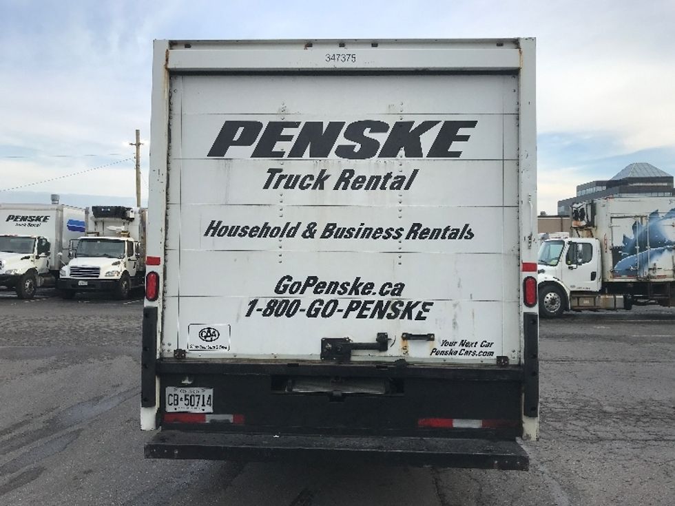 Light Duty Box Truck-Light and Medium Duty Trucks-Chevrolet-2019-G33903-Scarborough-ON-185,525\n\t\tkm-$ 30,250 - Image 7