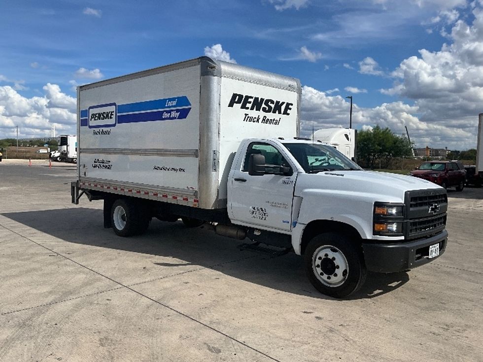 Light Duty Box Truck-Light and Medium Duty Trucks-Chevrolet-2020-SILVERAD-San Antonio-TX-94,500\n\t\tmiles-$ 35,250 - Image 1