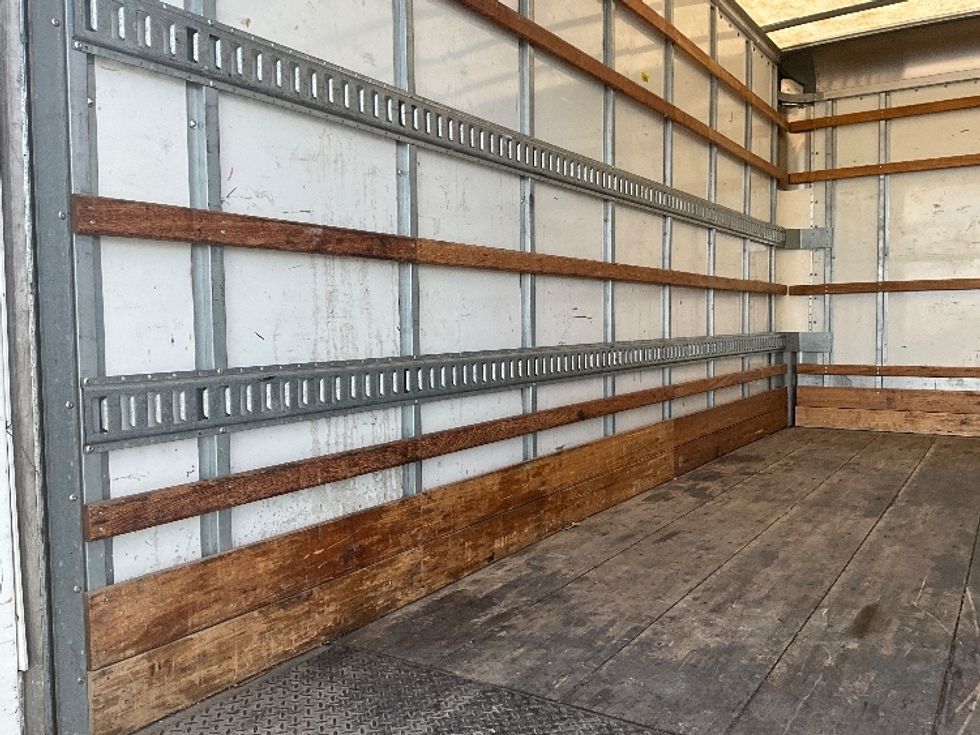 Light Duty Box Truck-Light and Medium Duty Trucks-Chevrolet-2020-SILVERAD-San Antonio-TX-94,500\n\t\tmiles-$ 35,250 - Image 11