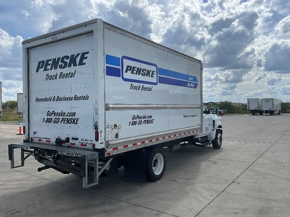 Light Duty Box Truck-Light and Medium Duty Trucks-Chevrolet-2020-SILVERAD-San Antonio-TX-94,500\n\t\tmiles-$ 35,250 - Image 13