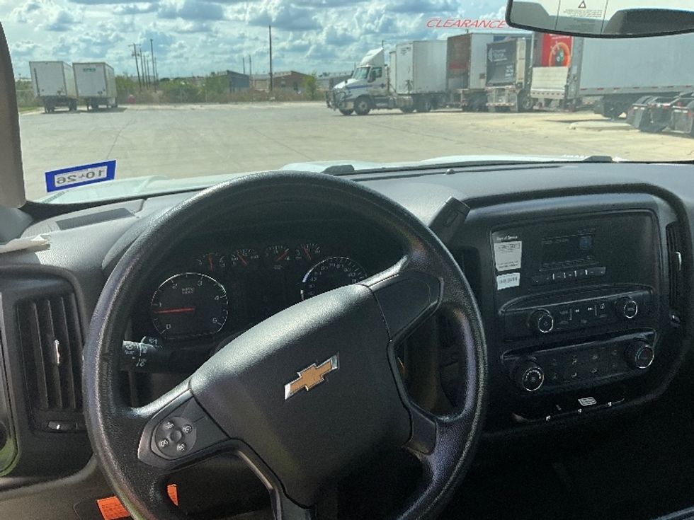 Light Duty Box Truck-Light and Medium Duty Trucks-Chevrolet-2020-SILVERAD-San Antonio-TX-94,500\n\t\tmiles-$ 35,250 - Image 18