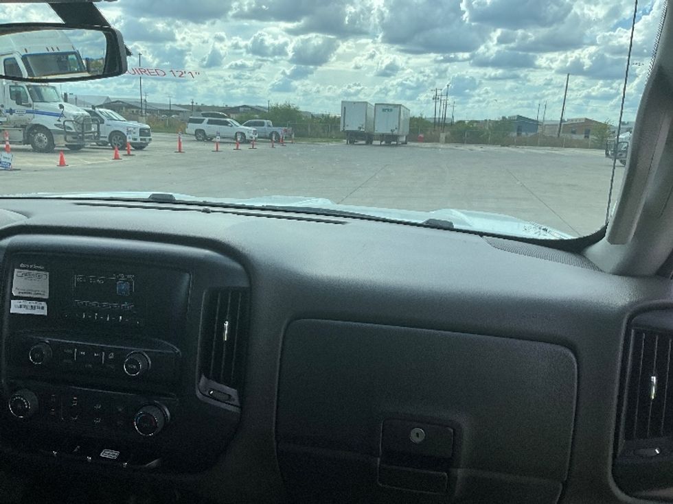 Light Duty Box Truck-Light and Medium Duty Trucks-Chevrolet-2020-SILVERAD-San Antonio-TX-94,500\n\t\tmiles-$ 35,250 - Image 21