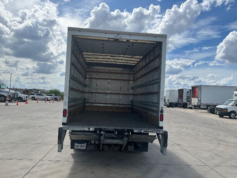 Light Duty Box Truck-Light and Medium Duty Trucks-Chevrolet-2020-SILVERAD-San Antonio-TX-94,500\n\t\tmiles-$ 35,250 - Image 8
