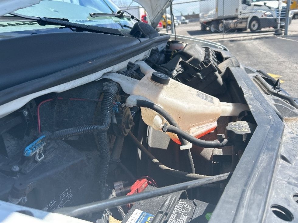 Light Duty Box Truck-Light and Medium Duty Trucks-Chevrolet-2021-EXPRESS-Minoa-NY-109,452\n\t\tmiles-$ 41,000 - Image 23