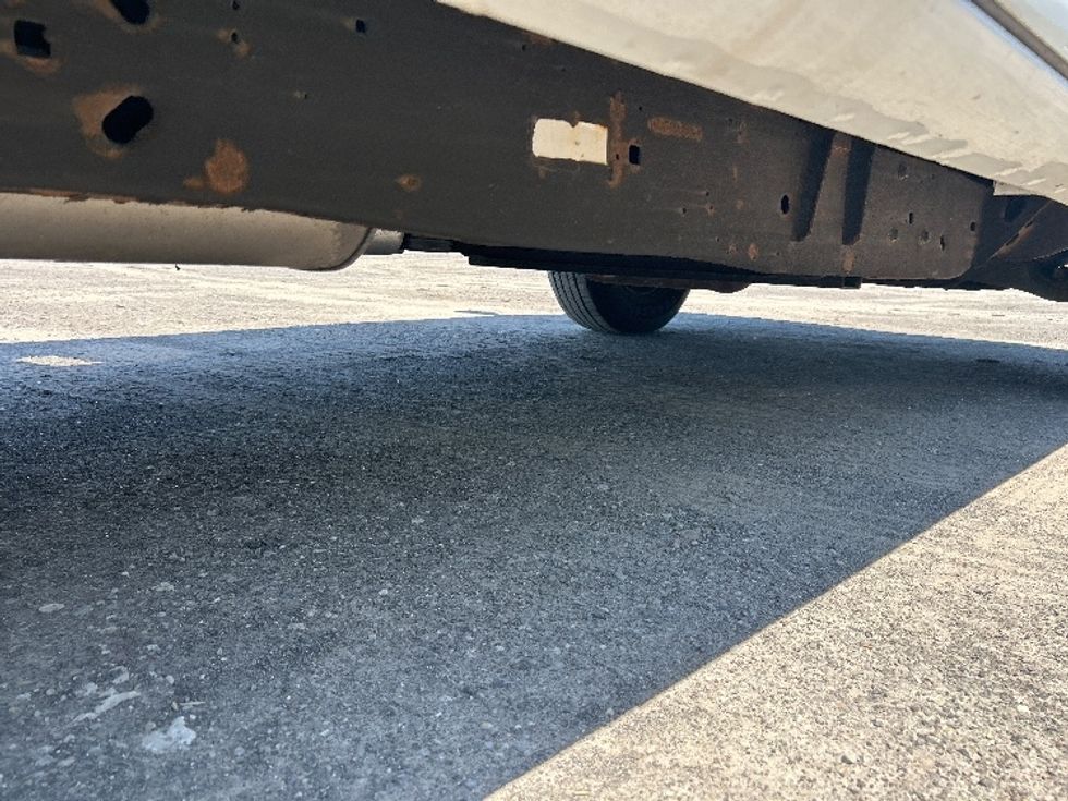 Light Duty Box Truck-Light and Medium Duty Trucks-Chevrolet-2021-G23705-Fredonia-NY-31,853\n\t\tmiles-$ 33,250 - Image 14