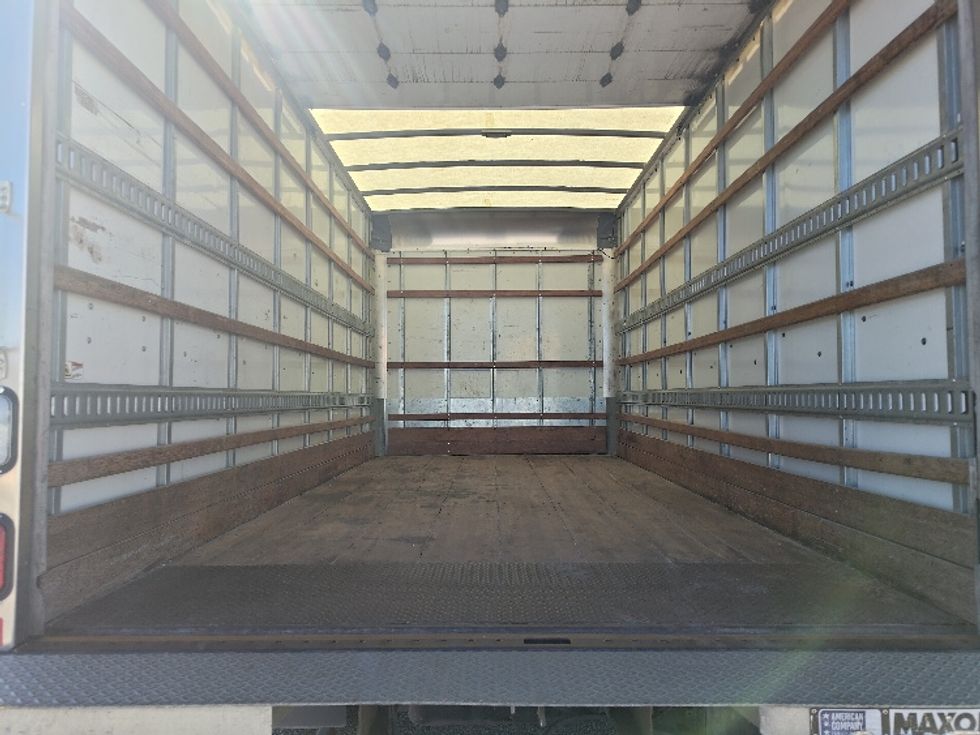 Light Duty Box Truck-Light and Medium Duty Trucks-Chevrolet-2021-SILVERAD-San Antonio-TX-107,941\n\t\tmiles-$ 32,250 - Image 10