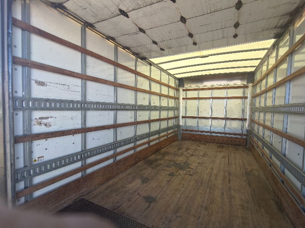 Light Duty Box Truck-Light and Medium Duty Trucks-Chevrolet-2021-SILVERAD-San Antonio-TX-107,941\n\t\tmiles-$ 32,250 - Image 11