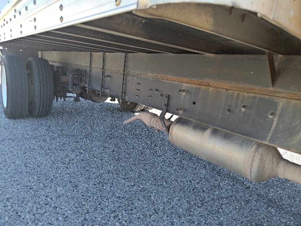 Light Duty Box Truck-Light and Medium Duty Trucks-Chevrolet-2021-SILVERAD-San Antonio-TX-107,941\n\t\tmiles-$ 32,250 - Image 14