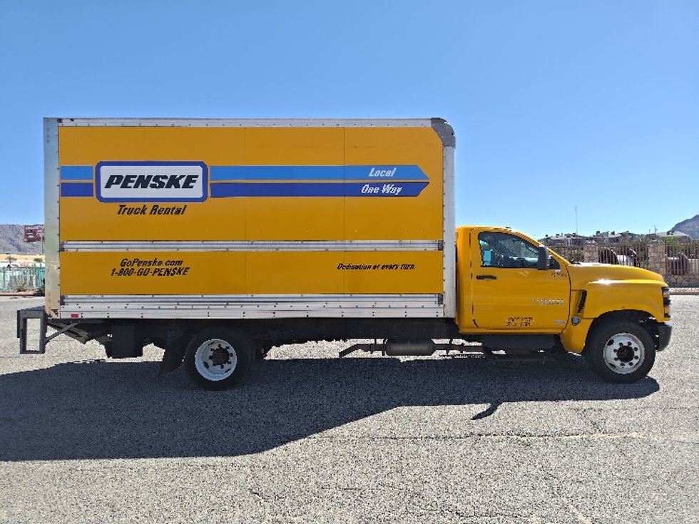 Light Duty Box Truck-Light and Medium Duty Trucks-Chevrolet-2021-SILVERAD-San Antonio-TX-107,941\n\t\tmiles-$ 32,250 - Image 15