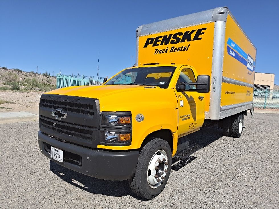 Light Duty Box Truck-Light and Medium Duty Trucks-Chevrolet-2021-SILVERAD-San Antonio-TX-107,941\n\t\tmiles-$ 32,250 - Image 3