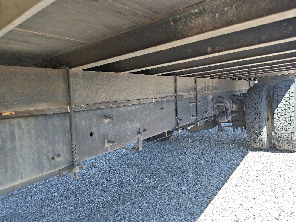 Light Duty Box Truck-Light and Medium Duty Trucks-Chevrolet-2021-SILVERAD-San Antonio-TX-107,941\n\t\tmiles-$ 32,250 - Image 5