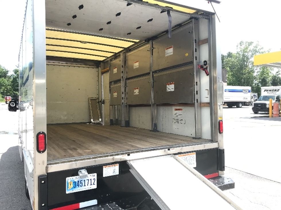 Light Duty Box Truck-Light and Medium Duty Trucks-Chevrolet-2023-G33903-Ladson-SC-30,592\n\t\tmiles-$ 45,000 - Image 11