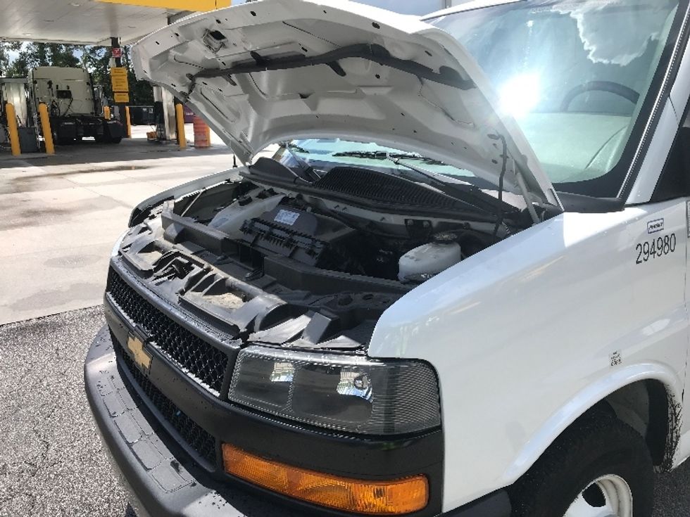 Light Duty Box Truck-Light and Medium Duty Trucks-Chevrolet-2023-G33903-Ladson-SC-30,592\n\t\tmiles-$ 45,000 - Image 22