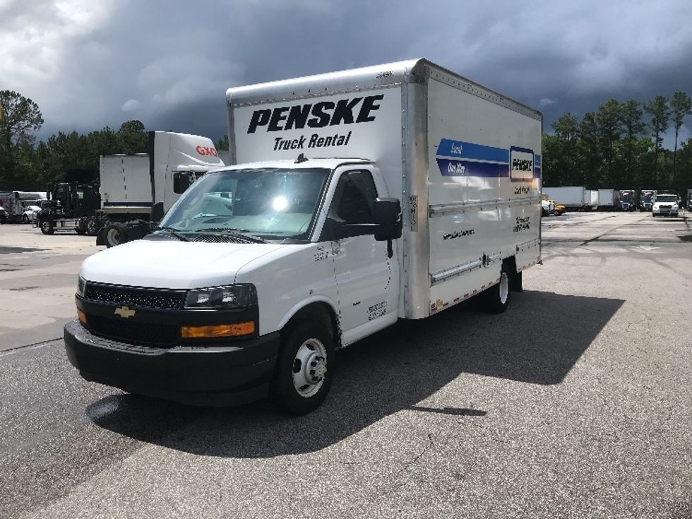 Light Duty Box Truck-Light and Medium Duty Trucks-Chevrolet-2023-G33903-Ladson-SC-30,592\n\t\tmiles-$ 45,000 - Image 3