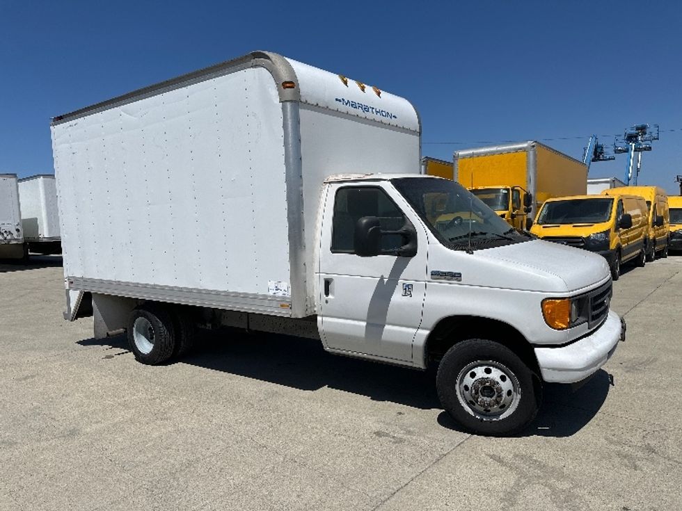 Light Duty Box Truck-Light and Medium Duty Trucks-Ford-2006-E350-Richmond-CA-205,509\n\t\tmiles-$ 7,000 - Image 1