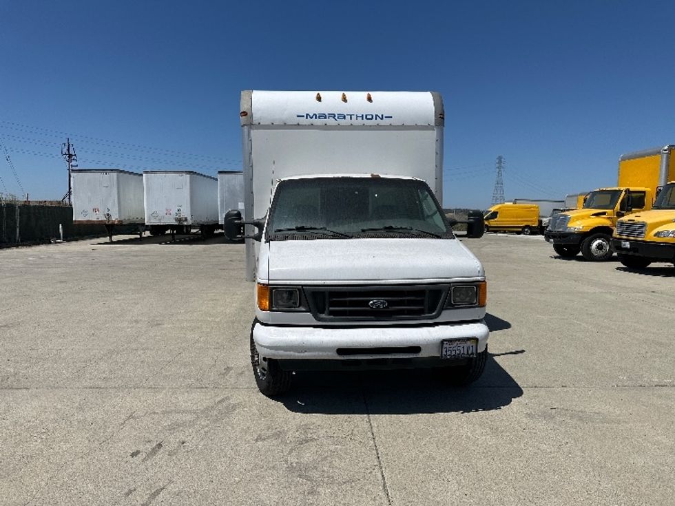 Light Duty Box Truck-Light and Medium Duty Trucks-Ford-2006-E350-Richmond-CA-205,509\n\t\tmiles-$ 7,000 - Image 2
