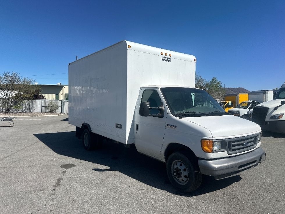 Light Duty Box Truck-Light and Medium Duty Trucks-Ford-2006-E450-Sparks-NV-238,059\n\t\tmiles-$ 8,500 - Image 1