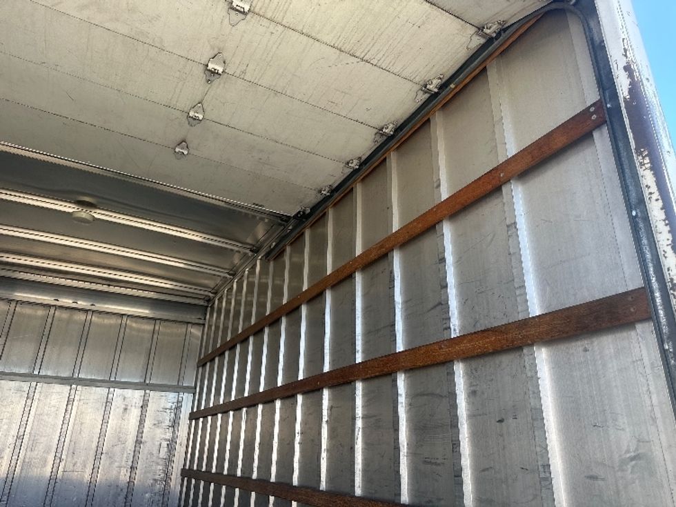 Light Duty Box Truck-Light and Medium Duty Trucks-Ford-2006-E450-Sparks-NV-238,059\n\t\tmiles-$ 8,500 - Image 12