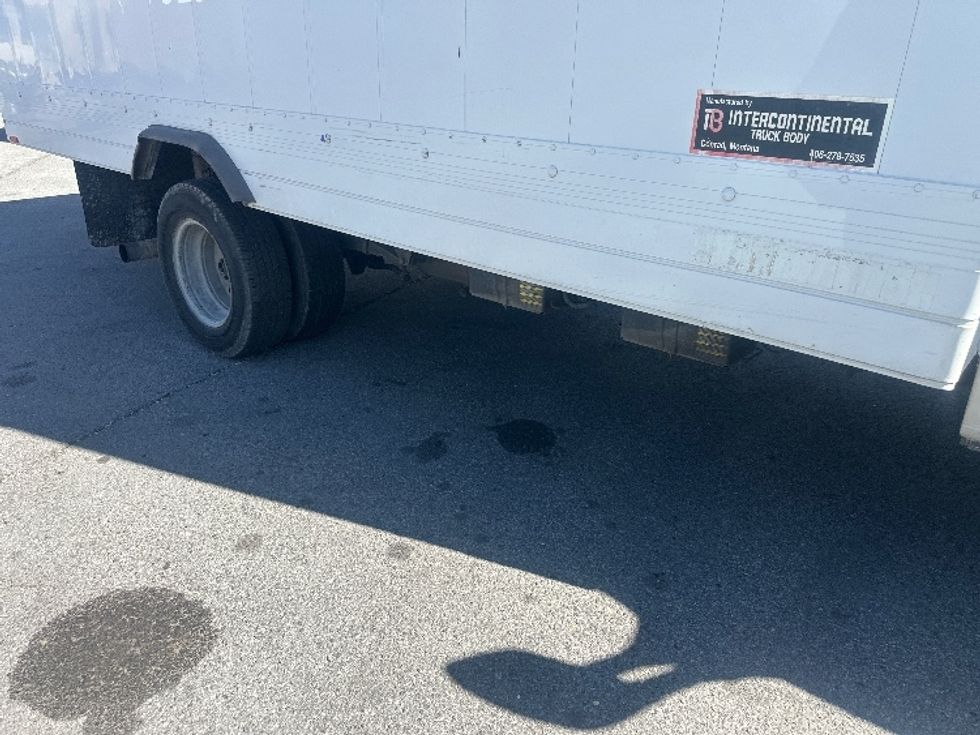 Light Duty Box Truck-Light and Medium Duty Trucks-Ford-2006-E450-Sparks-NV-238,059\n\t\tmiles-$ 8,500 - Image 14