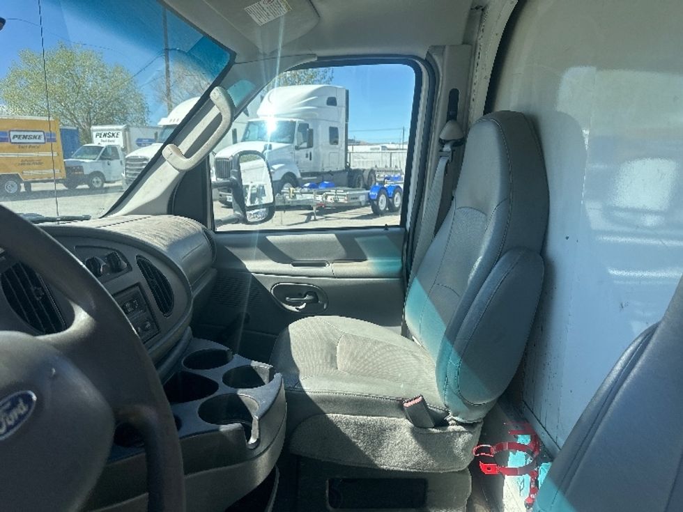 Light Duty Box Truck-Light and Medium Duty Trucks-Ford-2006-E450-Sparks-NV-238,059\n\t\tmiles-$ 8,500 - Image 19