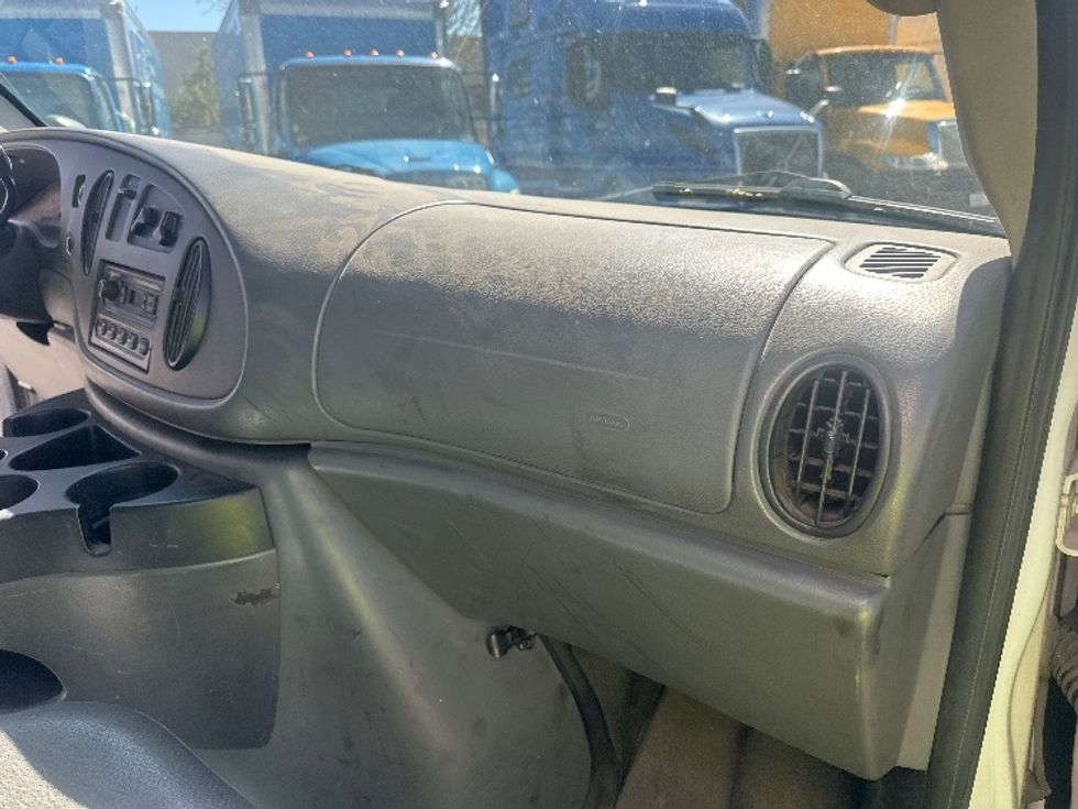 Light Duty Box Truck-Light and Medium Duty Trucks-Ford-2006-E450-Sparks-NV-238,059\n\t\tmiles-$ 8,500 - Image 21