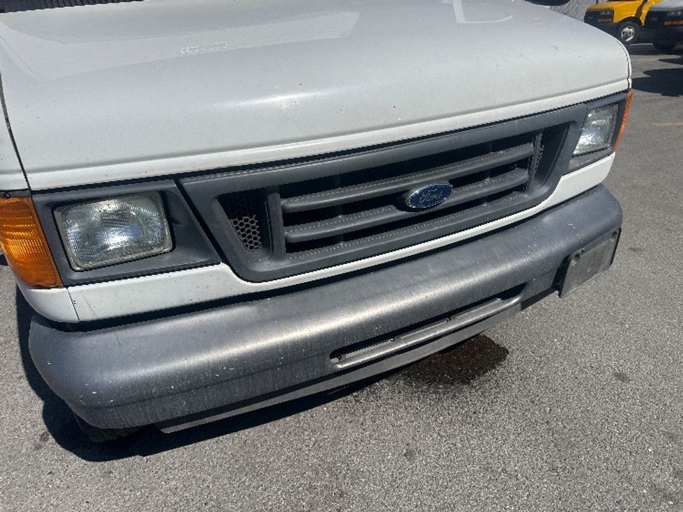 Light Duty Box Truck-Light and Medium Duty Trucks-Ford-2006-E450-Sparks-NV-238,059\n\t\tmiles-$ 8,500 - Image 29