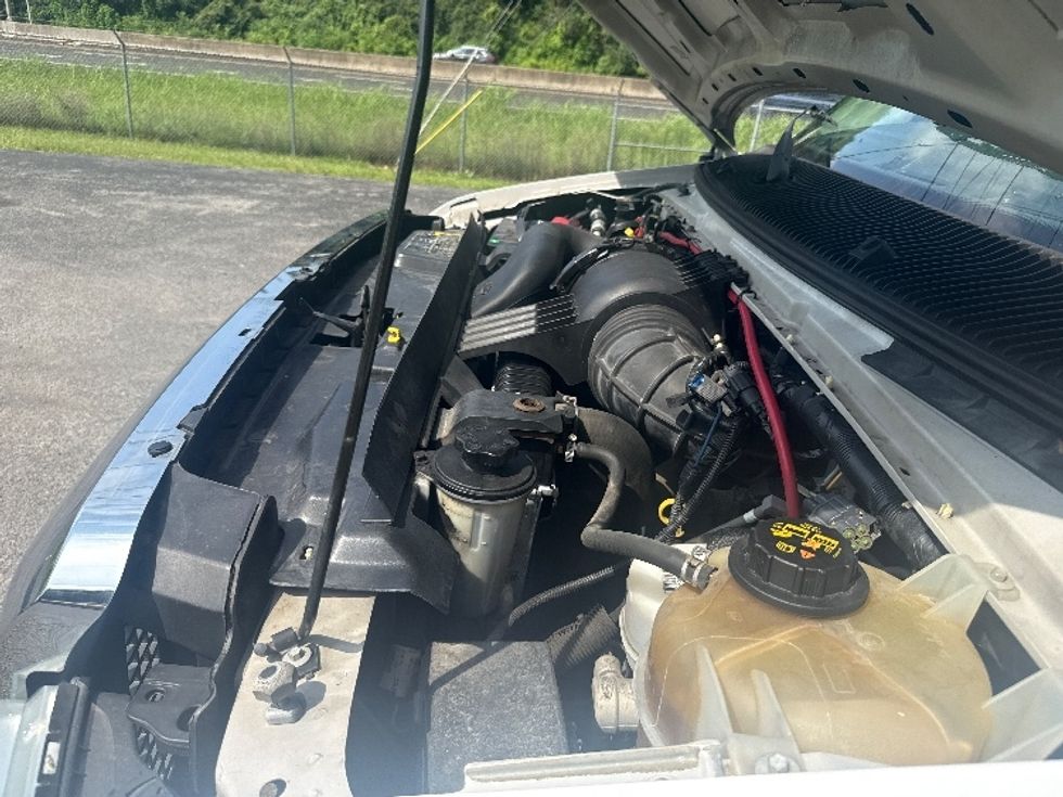 Light Duty Box Truck-Light and Medium Duty Trucks-Ford-2014-E350-Knoxville-TN-189,579\n\t\tmiles-$ 8,500 - Image 24