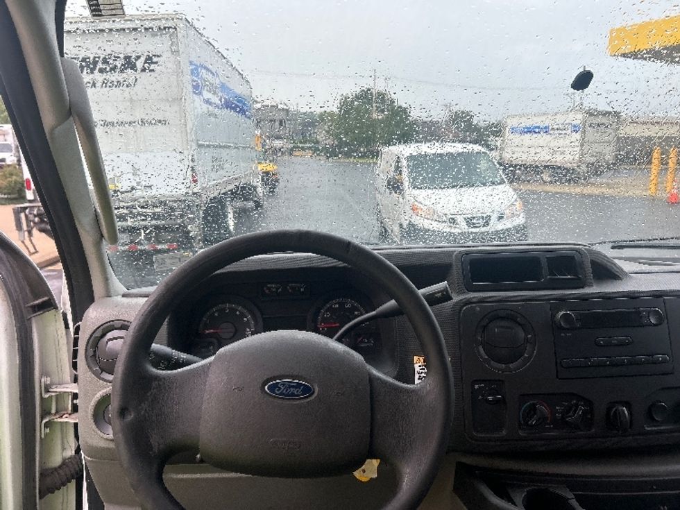 Light Duty Box Truck-Light and Medium Duty Trucks-Ford-2015-E350-Pittsburgh-PA-201,163\n\t\tmiles-$ 8,000 - Image 17