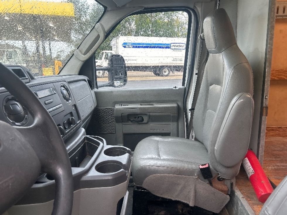 Light Duty Box Truck-Light and Medium Duty Trucks-Ford-2015-E350-Pittsburgh-PA-201,163\n\t\tmiles-$ 8,000 - Image 18
