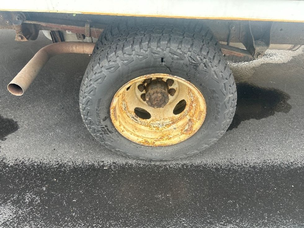 Light Duty Box Truck-Light and Medium Duty Trucks-Ford-2015-E350-Pittsburgh-PA-201,163\n\t\tmiles-$ 8,000 - Image 27