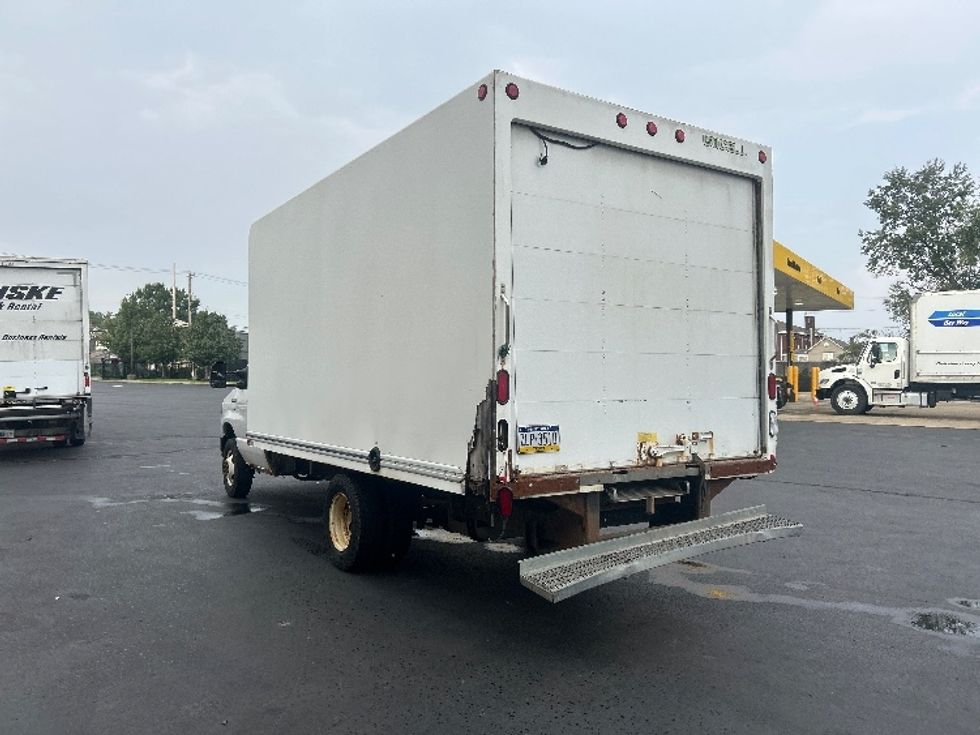 Light Duty Box Truck-Light and Medium Duty Trucks-Ford-2015-E350-Pittsburgh-PA-201,163\n\t\tmiles-$ 8,000 - Image 6