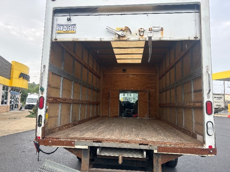 Light Duty Box Truck-Light and Medium Duty Trucks-Ford-2015-E350-Pittsburgh-PA-201,163\n\t\tmiles-$ 8,000 - Image 8