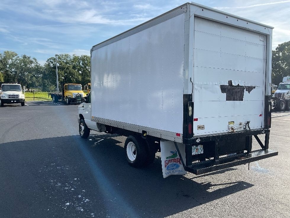 Light Duty Box Truck-Light and Medium Duty Trucks-Ford-2015-E350-Tampa-FL-193,929\n\t\tmiles-$ 9,500 - Image 6