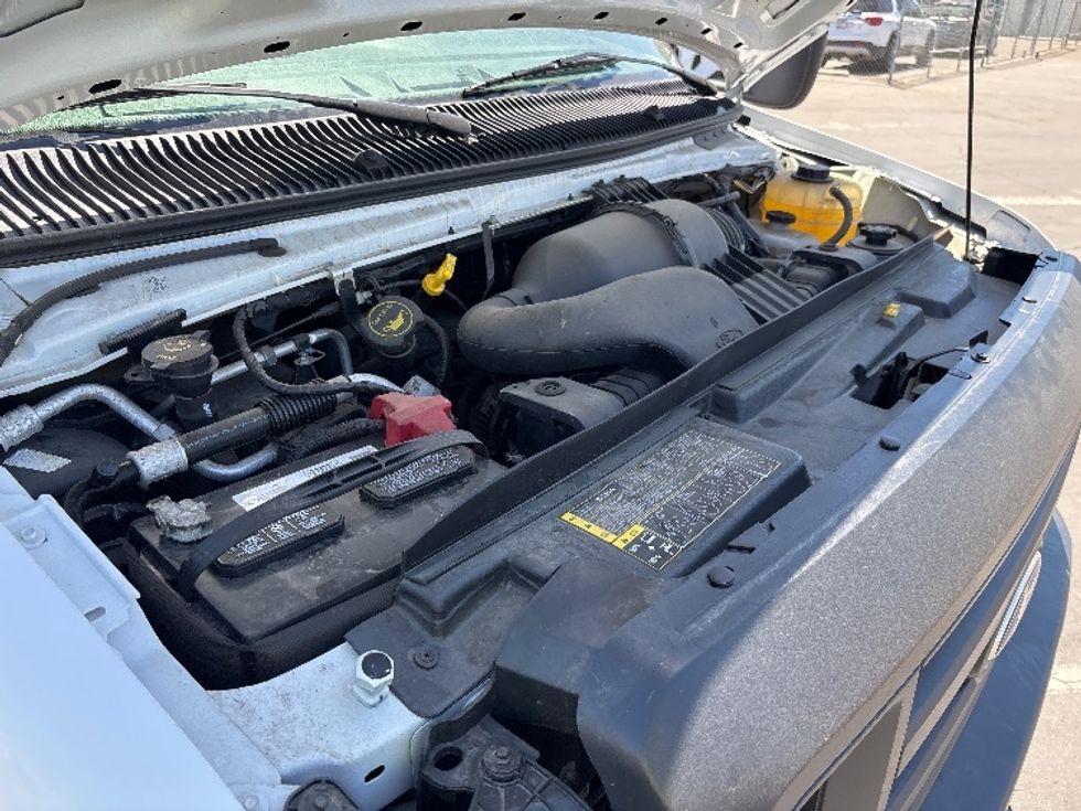 Light Duty Box Truck-Light and Medium Duty Trucks-Ford-2016-E350-Fresno-CA-11,299\n\t\tmiles-$ 22,500 - Image 21