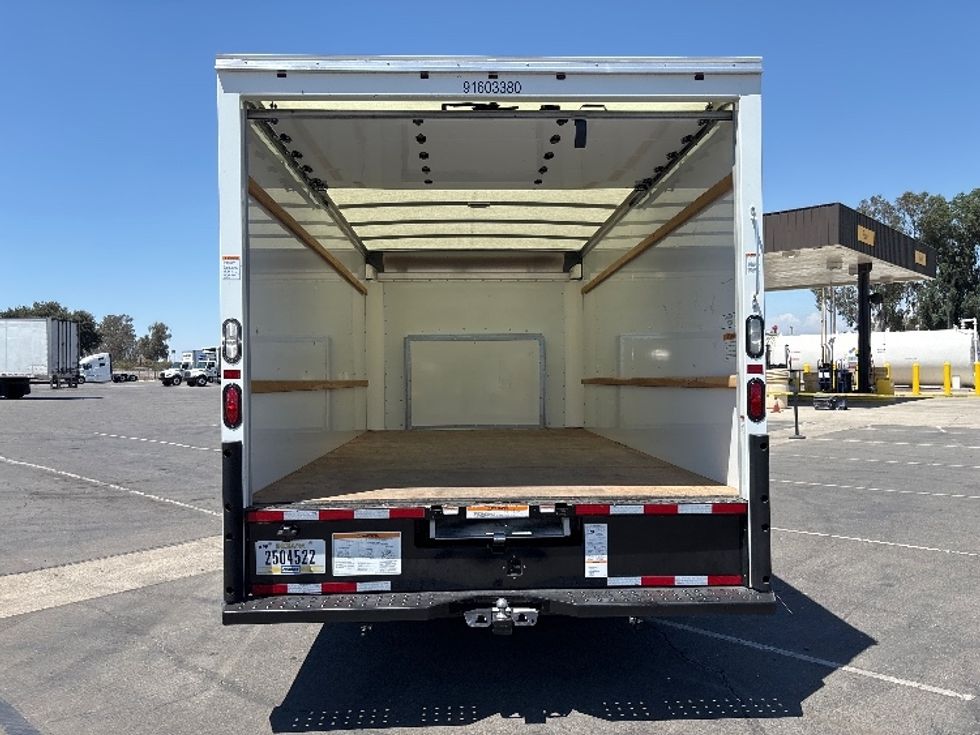 Light Duty Box Truck-Light and Medium Duty Trucks-Ford-2016-E350-Fresno-CA-11,299\n\t\tmiles-$ 22,500 - Image 8