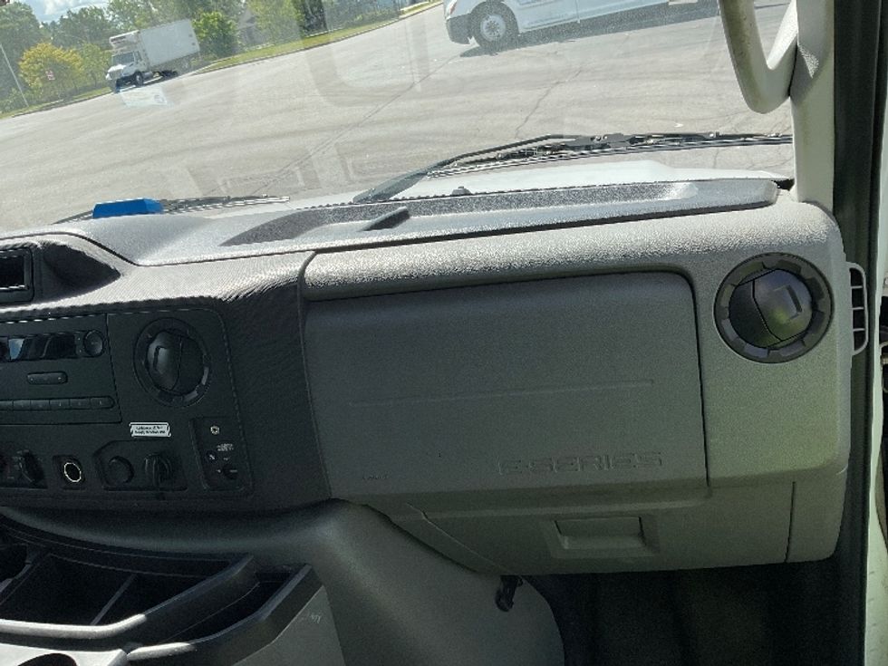 Light Duty Box Truck-Light and Medium Duty Trucks-Ford-2017-E350-Fredonia-NY-89,788\n\t\tmiles-$ 21,000 - Image 20