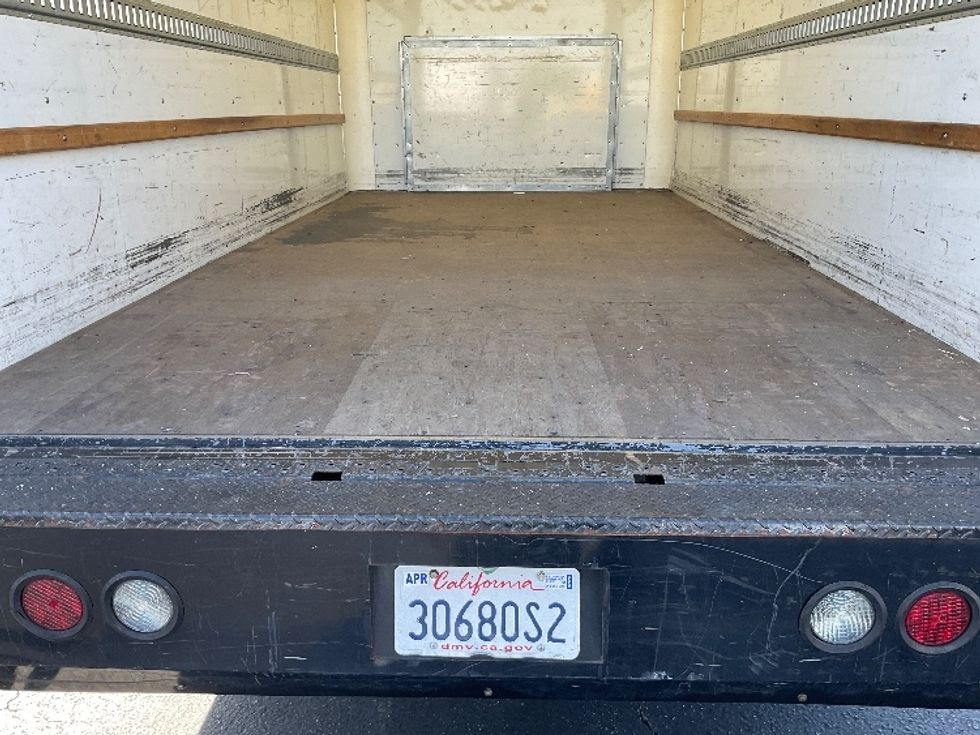 Light Duty Box Truck-Light and Medium Duty Trucks-Ford-2017-E350-Torrance-CA-68,867\n\t\tmiles-$ 27,000 - Image 10