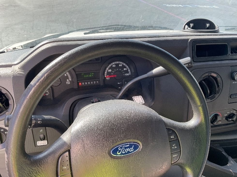 Light Duty Box Truck-Light and Medium Duty Trucks-Ford-2017-E350-Torrance-CA-68,867\n\t\tmiles-$ 27,000 - Image 18