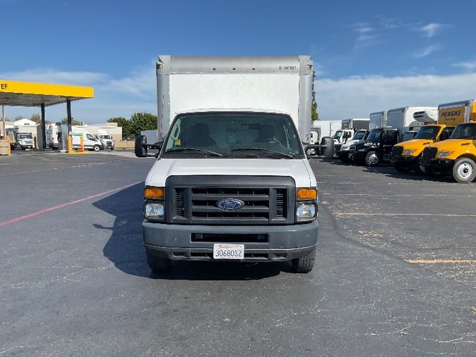 Light Duty Box Truck-Light and Medium Duty Trucks-Ford-2017-E350-Torrance-CA-68,867\n\t\tmiles-$ 27,000 - Image 2
