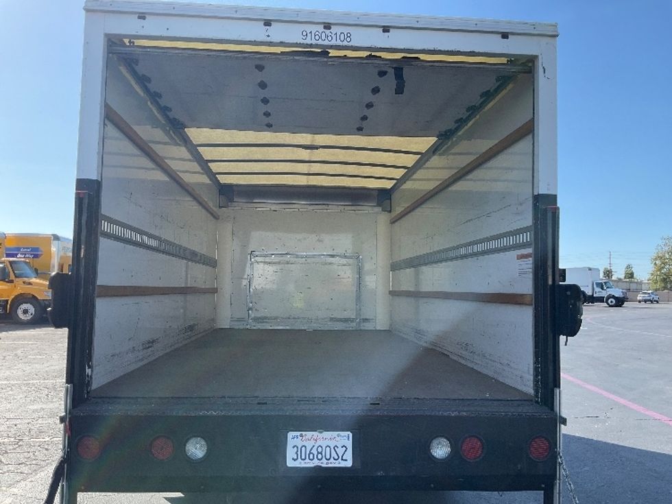 Light Duty Box Truck-Light and Medium Duty Trucks-Ford-2017-E350-Torrance-CA-68,867\n\t\tmiles-$ 27,000 - Image 8