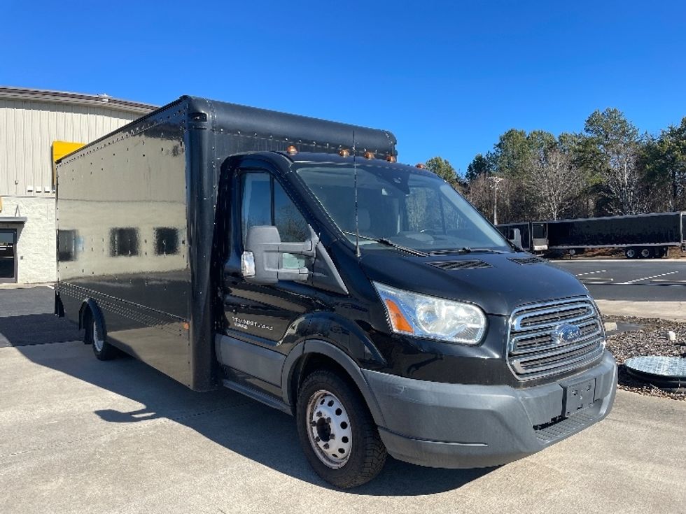 Light Duty Box Truck-Light and Medium Duty Trucks-Ford-2017-Transit 350-Concord-NC-85,846\n\t\tmiles-$ 26,250 - Image 1