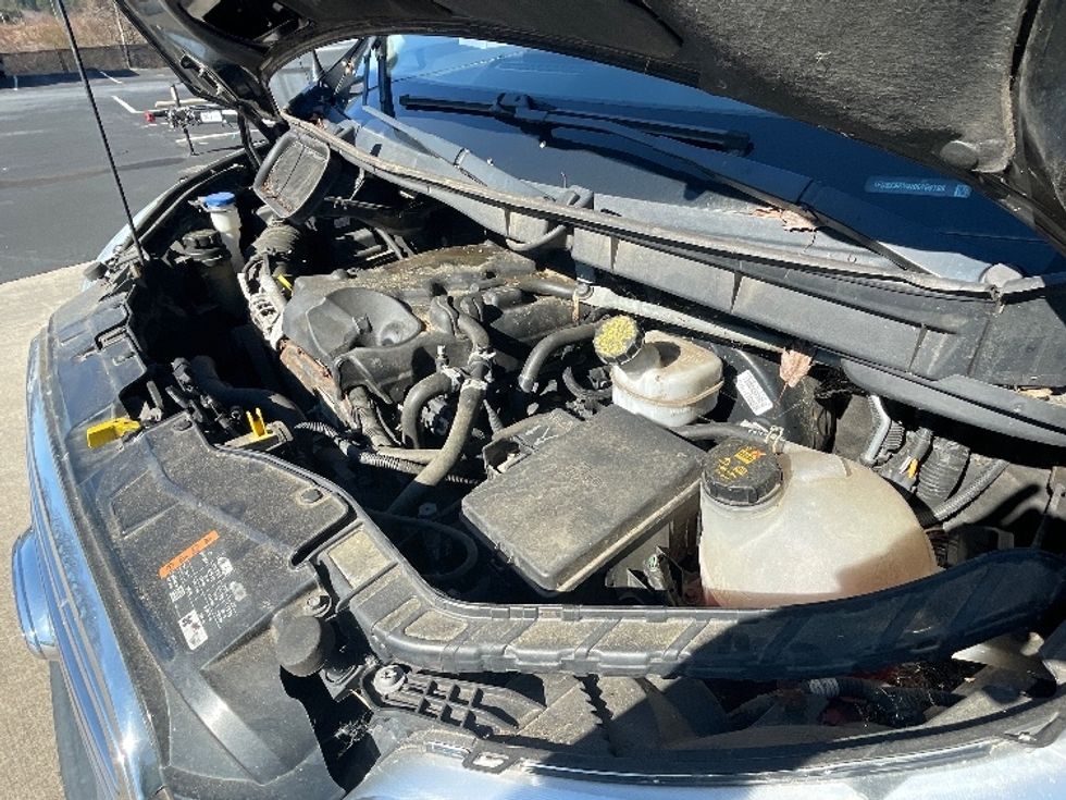 Light Duty Box Truck-Light and Medium Duty Trucks-Ford-2017-Transit 350-Concord-NC-85,846\n\t\tmiles-$ 26,250 - Image 24