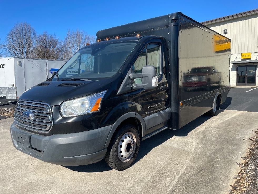 Light Duty Box Truck-Light and Medium Duty Trucks-Ford-2017-Transit 350-Concord-NC-85,846\n\t\tmiles-$ 26,250 - Image 3