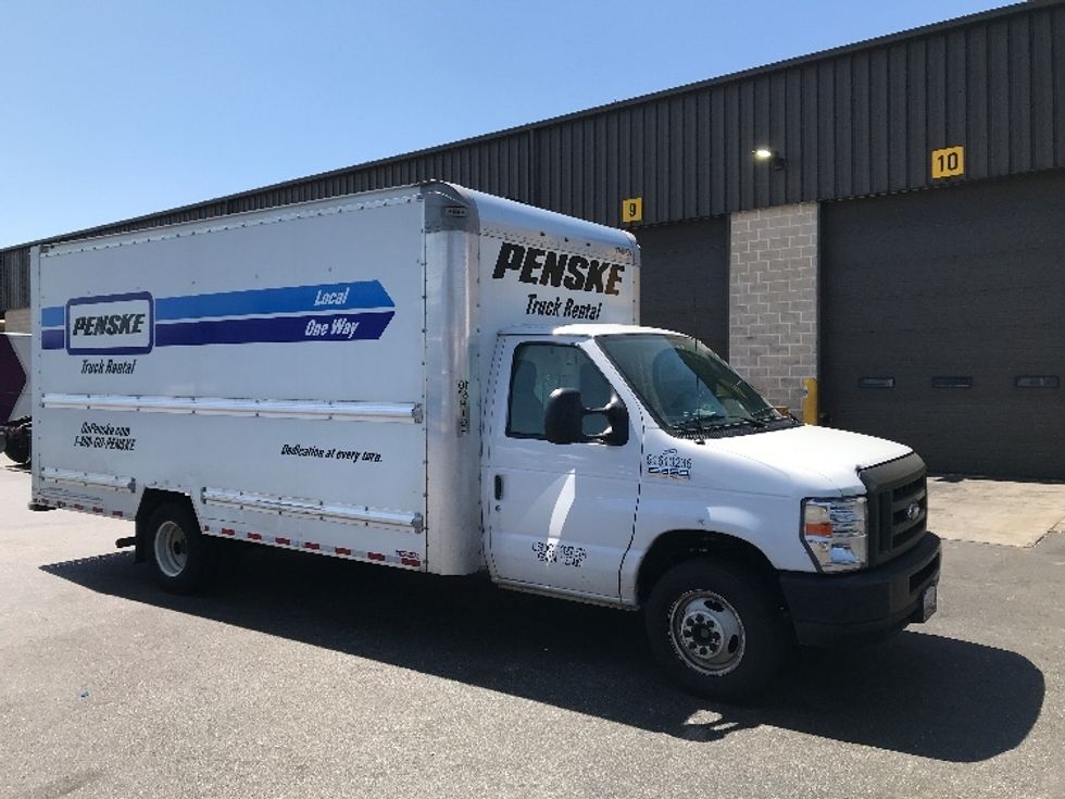 Used Light Duty Box Trucks for Sale in MD Penske Used Trucks