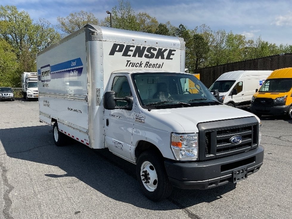 Used Light Duty Box Trucks for Sale in AR Penske Used Trucks